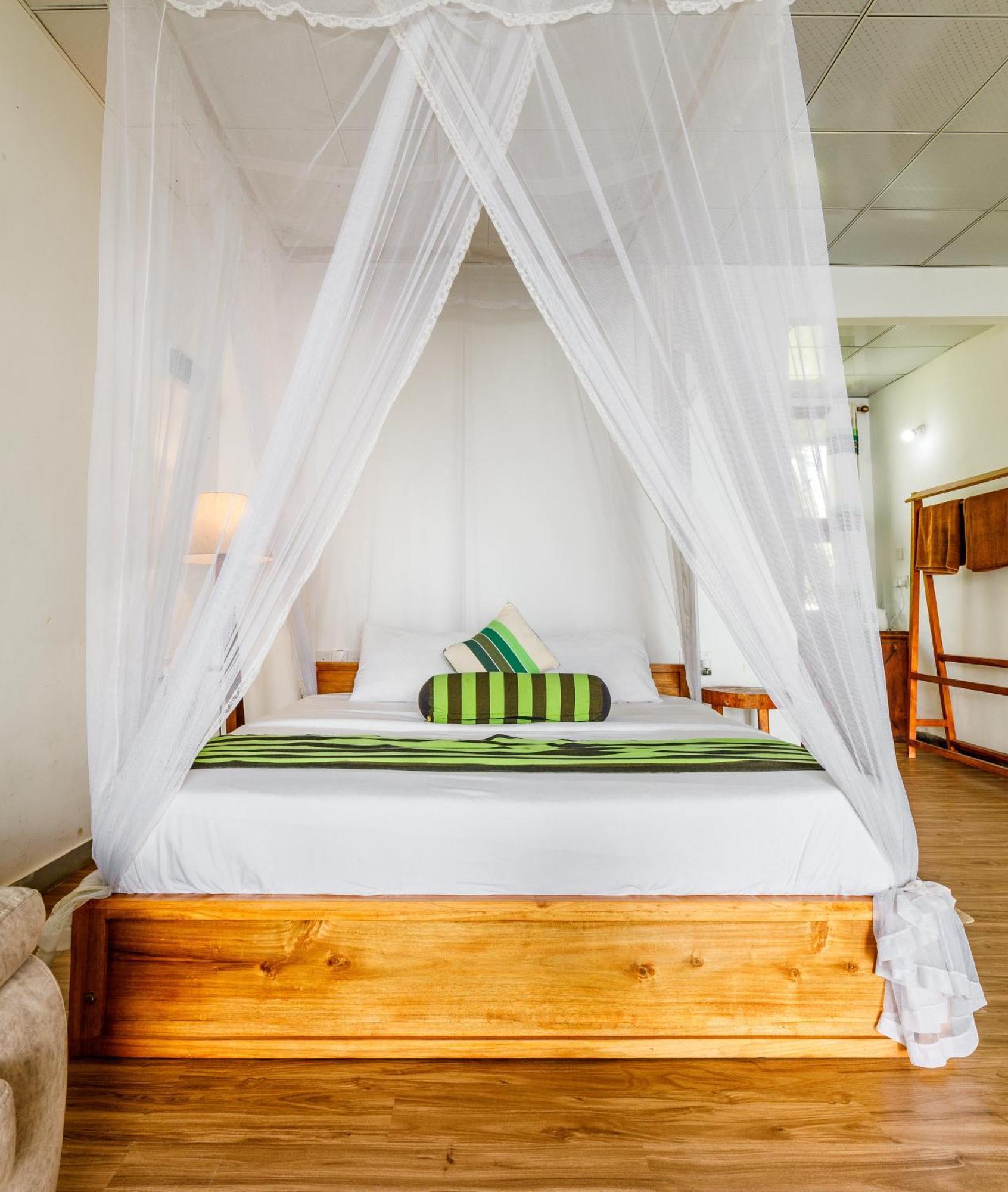 Hotel Inspira Ella Extérieur photo